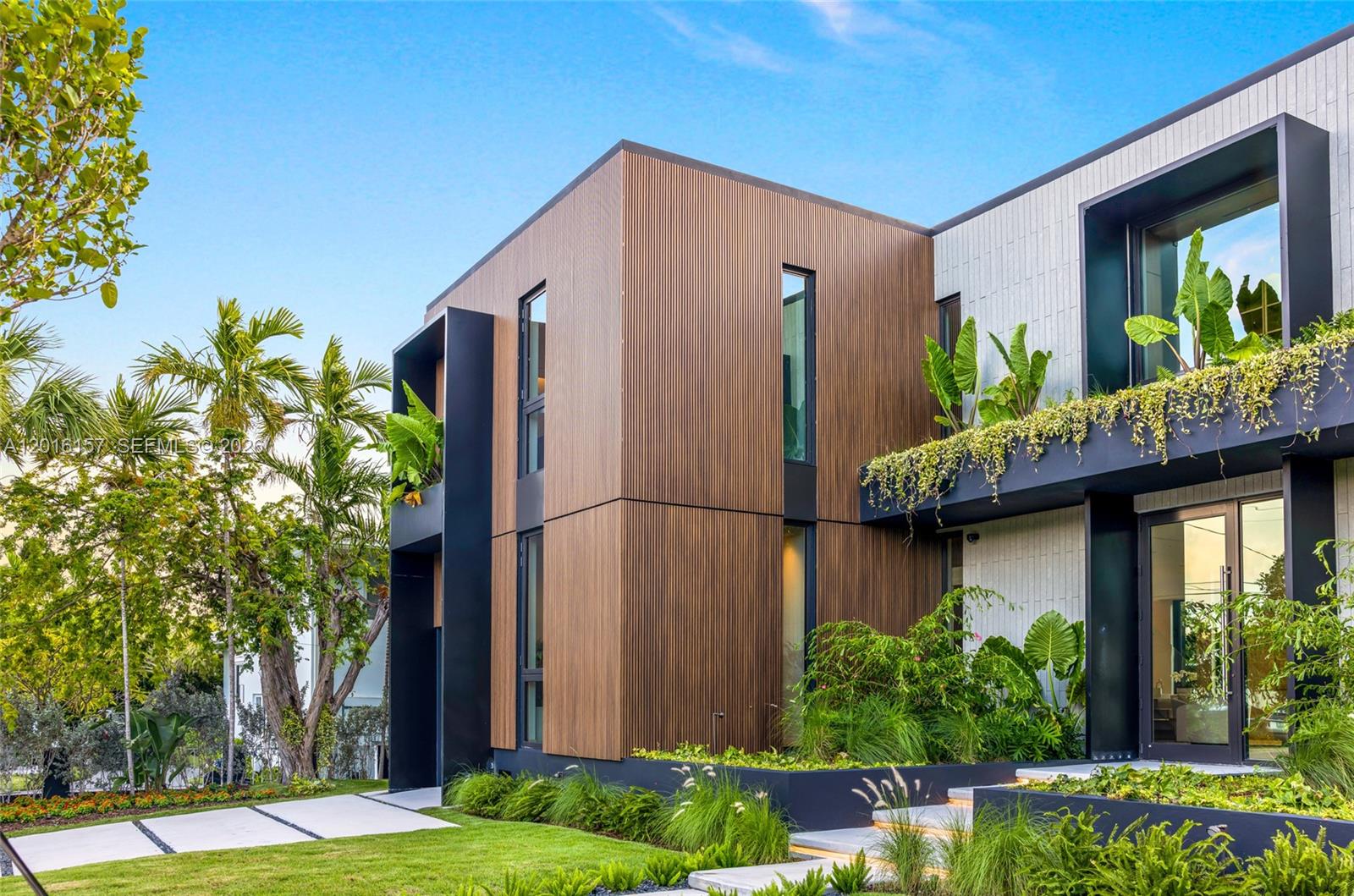 4550 N Jefferson Ave, Miami Beach FL 33140