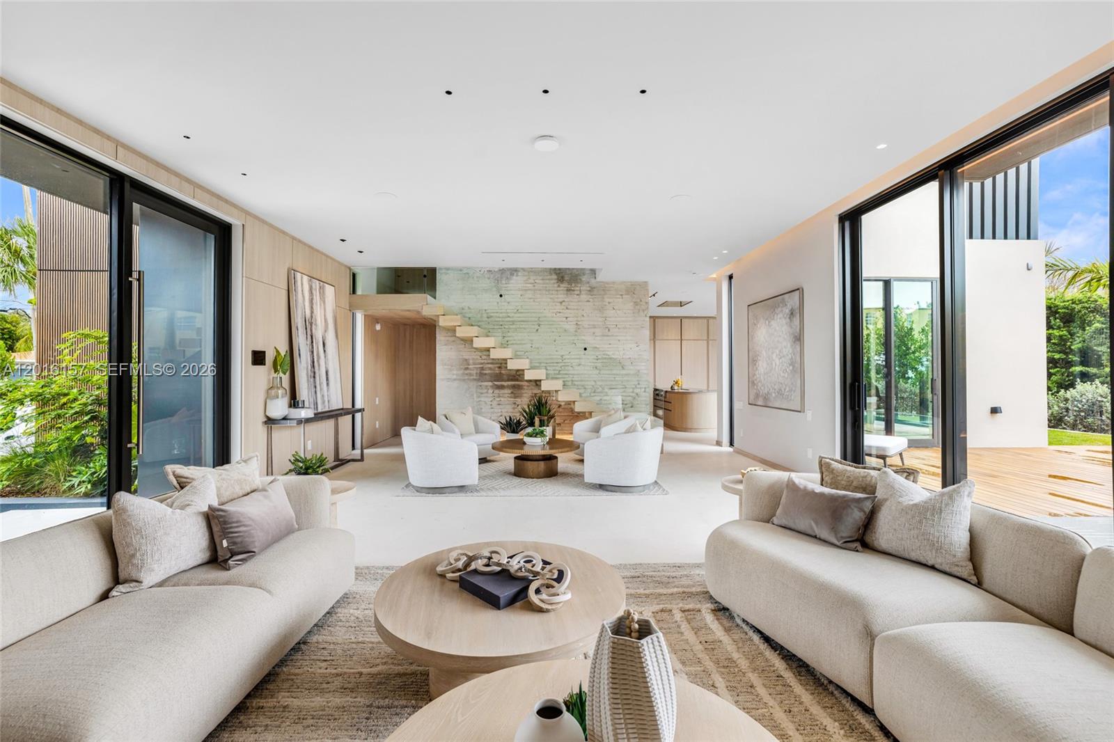 4550 N Jefferson Ave, Miami Beach FL 33140