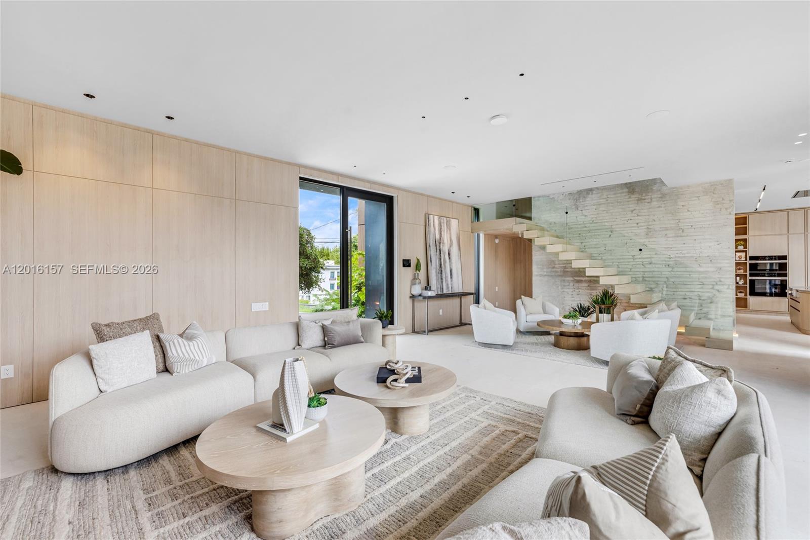 4550 N Jefferson Ave, Miami Beach FL 33140