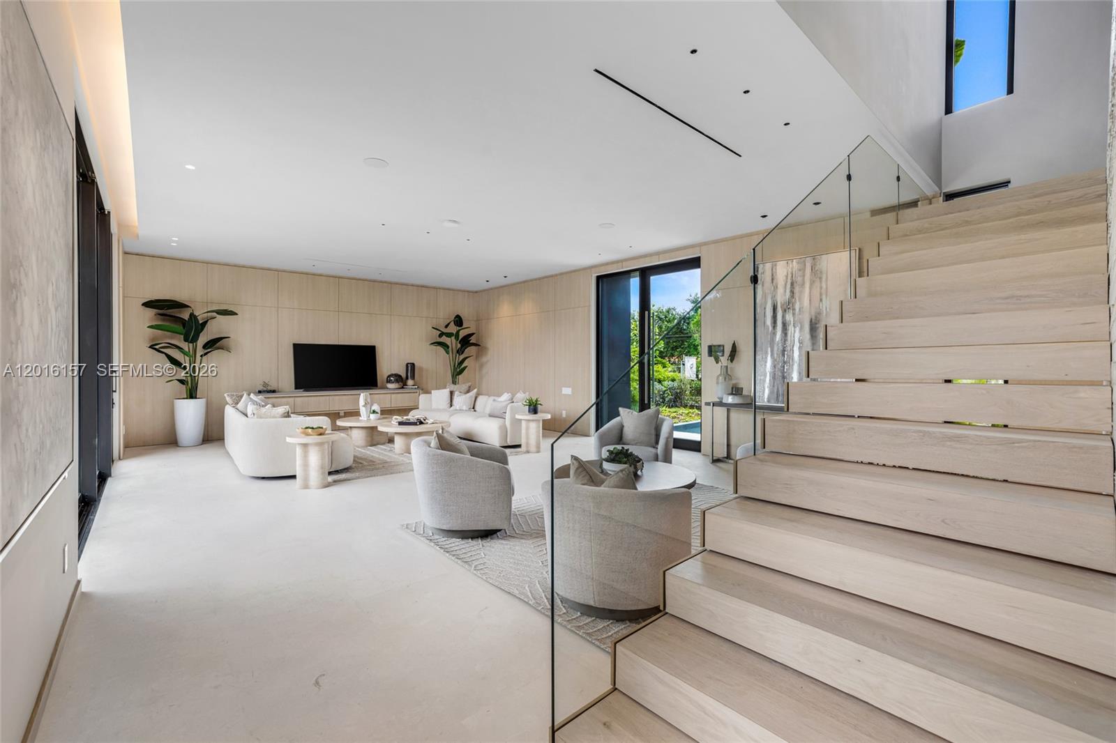 4550 N Jefferson Ave, Miami Beach FL 33140