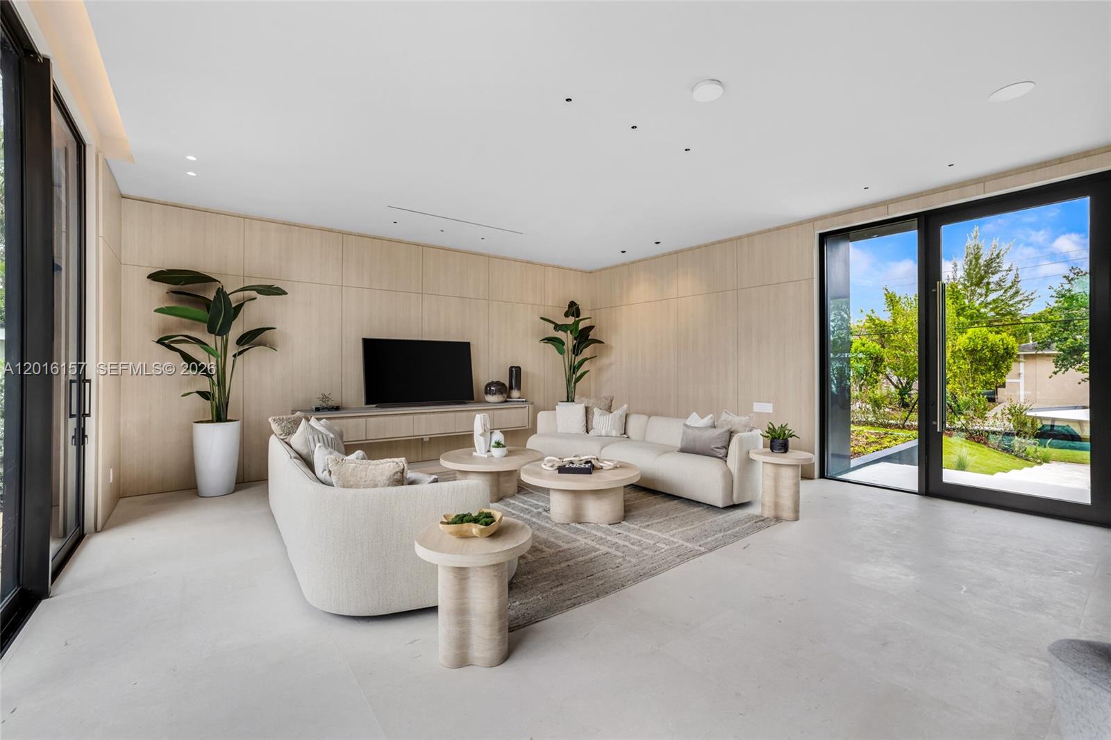 4550 N Jefferson Ave, Miami Beach FL 33140