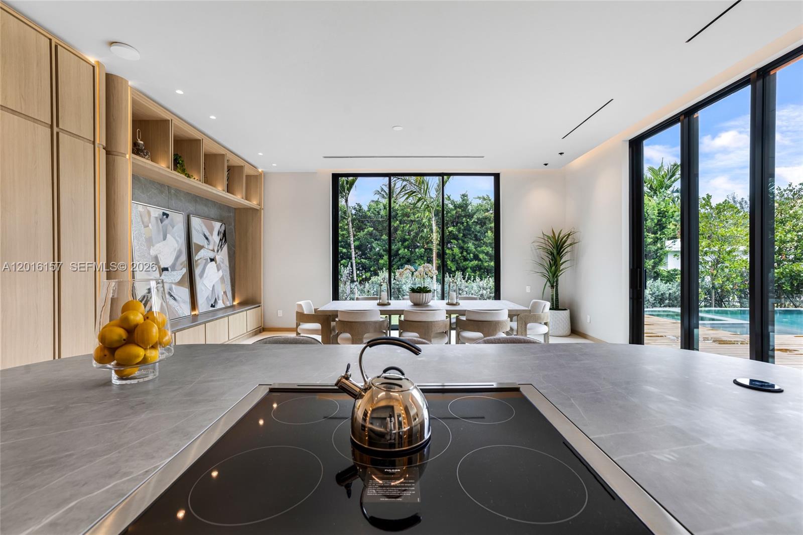 4550 N Jefferson Ave, Miami Beach FL 33140