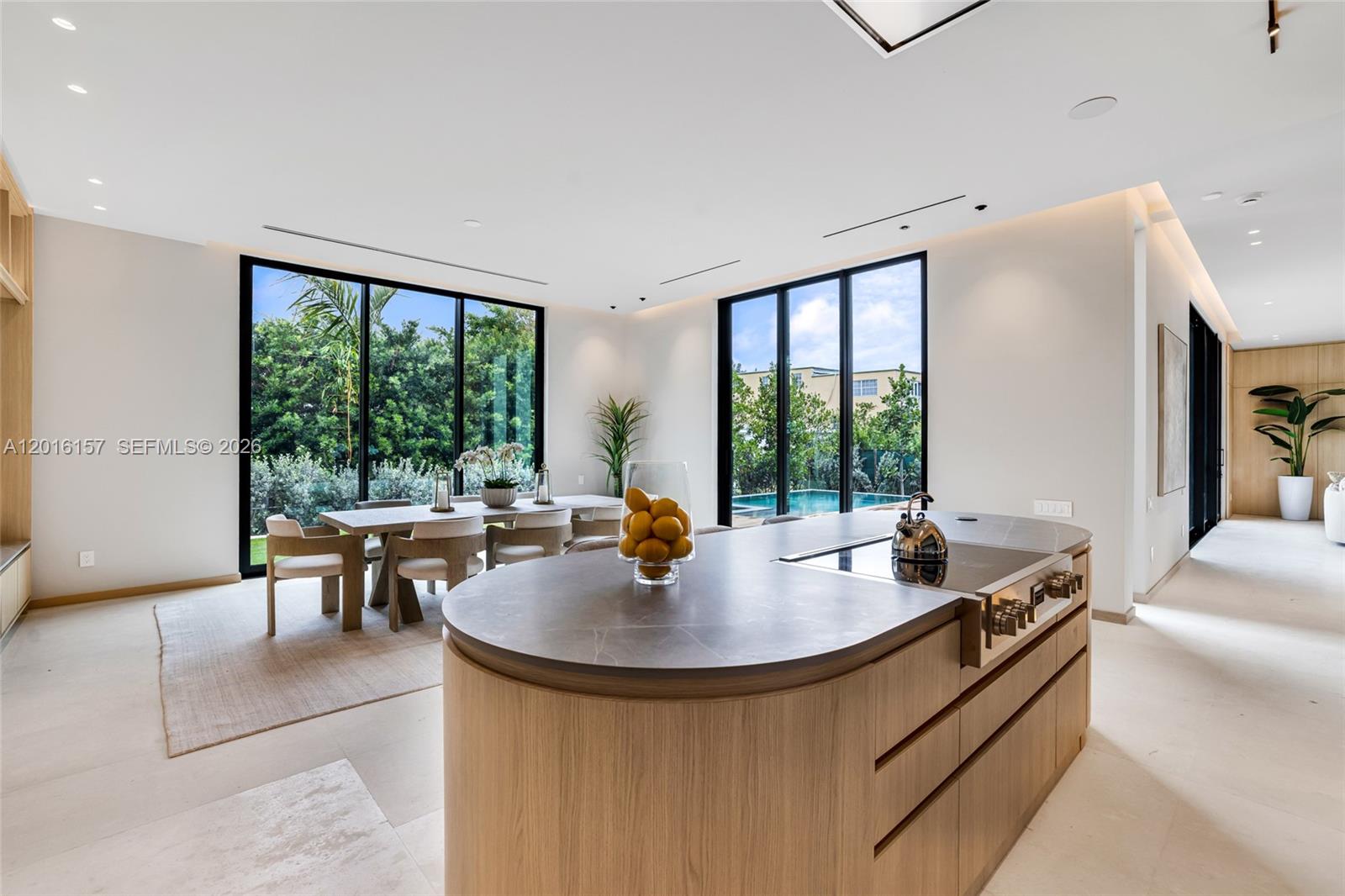 4550 N Jefferson Ave, Miami Beach FL 33140