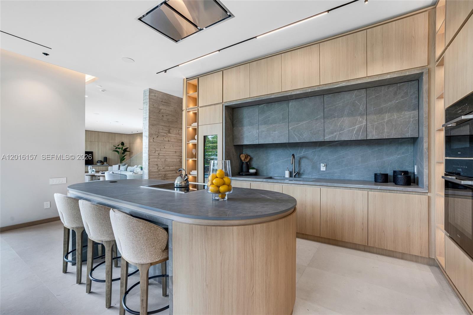4550 N Jefferson Ave, Miami Beach FL 33140