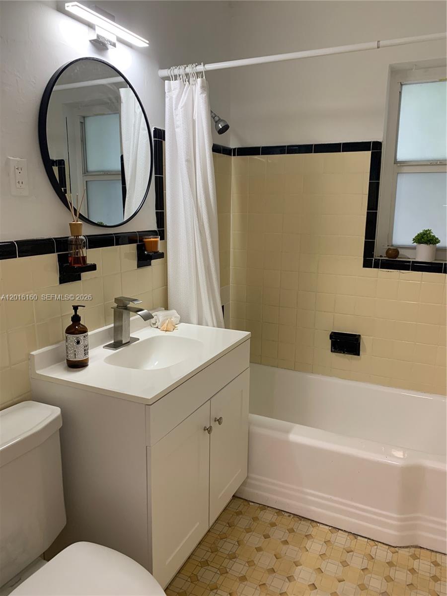 723 NE 91st St #3C, Miami Shores FL 33138