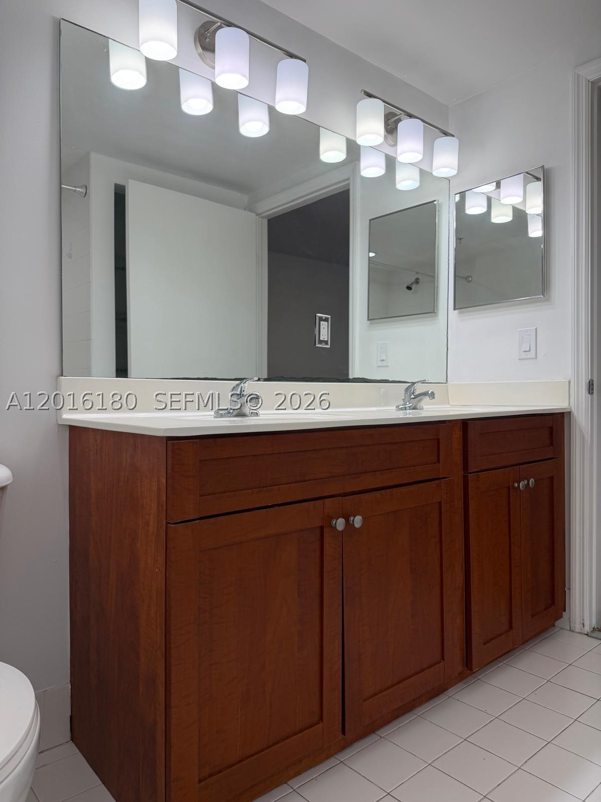 36 NW 6th Ave #1108, Miami FL 33128