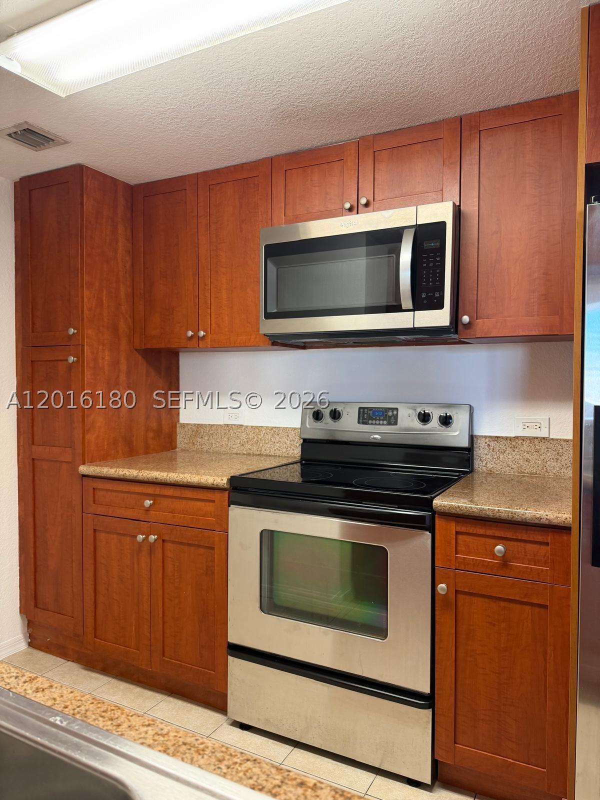 36 NW 6th Ave #1108, Miami FL 33128