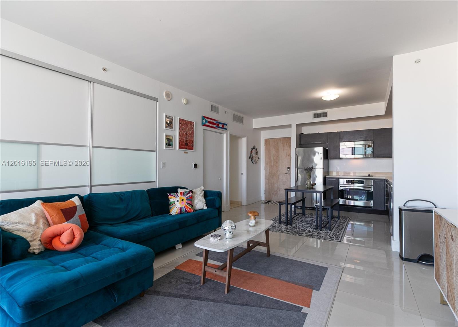 90 SW 3rd St #1611, Miami FL 33130