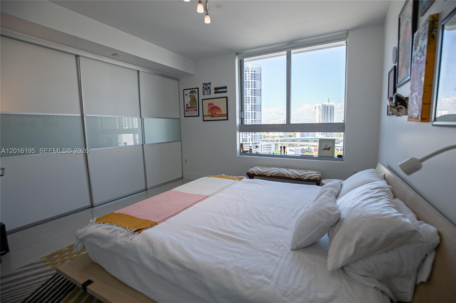 90 SW 3rd St #1611, Miami FL 33130