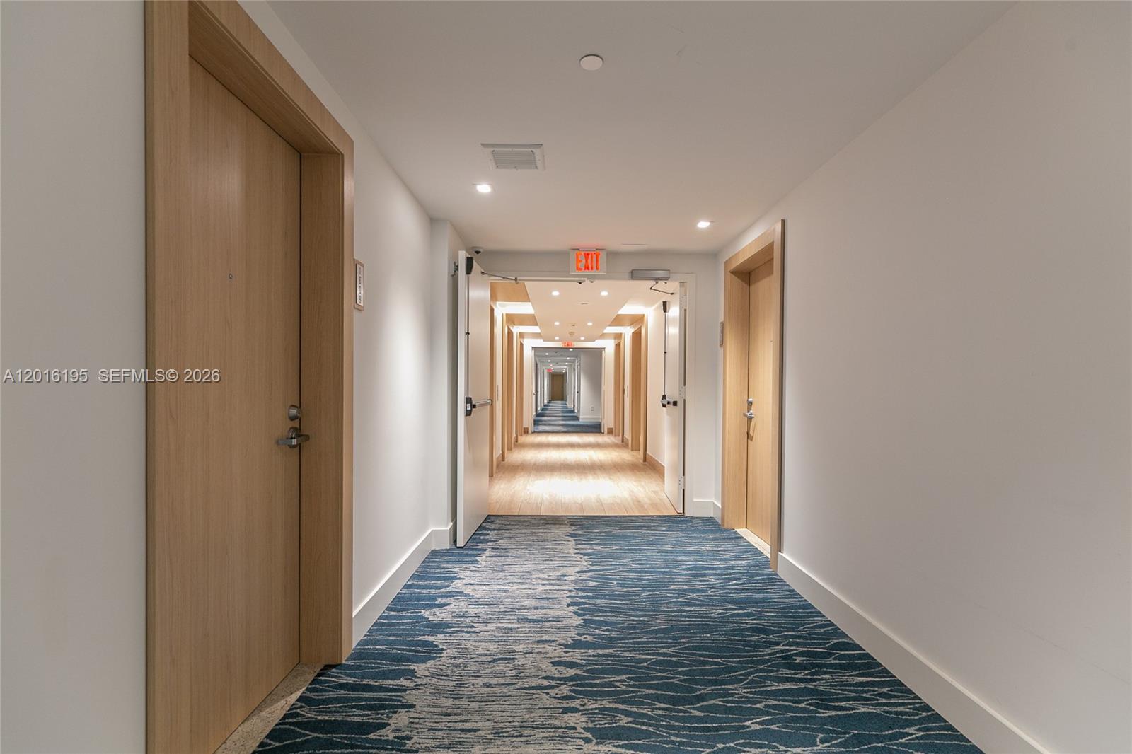 90 SW 3rd St #1611, Miami FL 33130