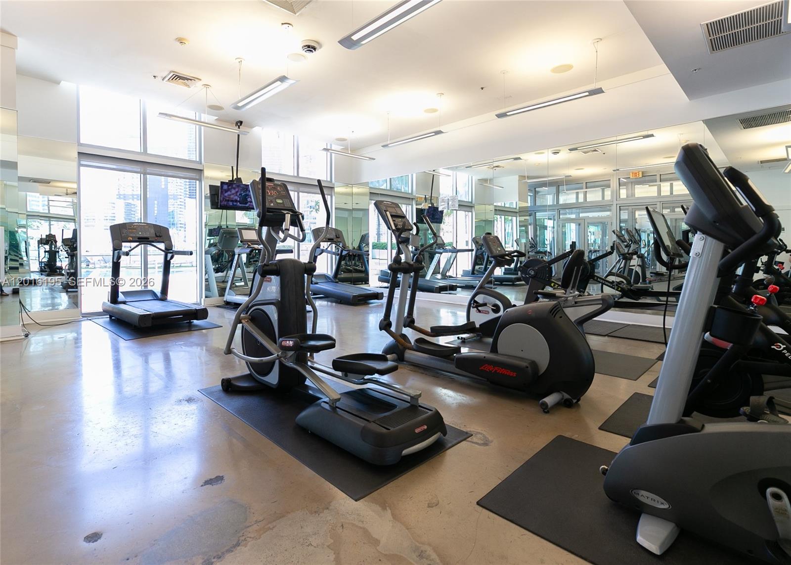 90 SW 3rd St #1611, Miami FL 33130