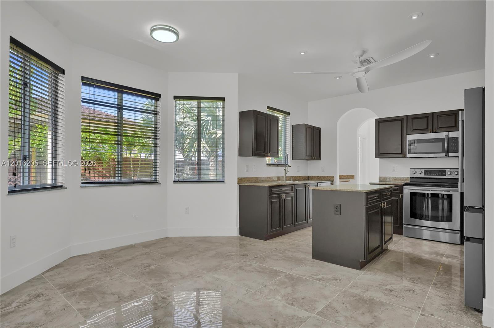 1924 SE 21st Ct, Homestead FL 33035