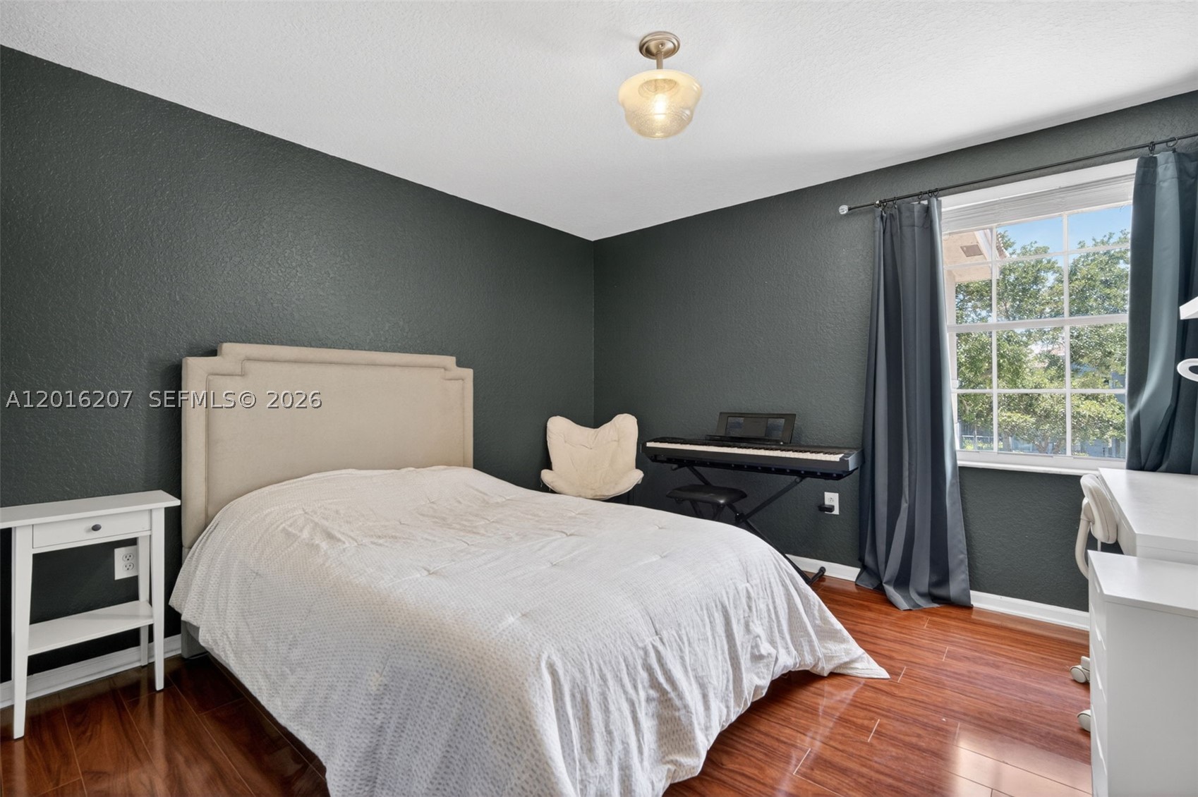 16735 NW 11th Street, Pembroke Pines FL 33028