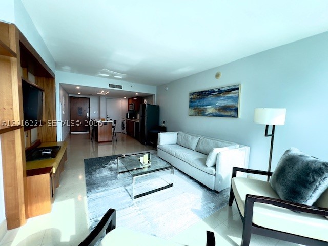 6801 Collins Ave #718 (deed 707), Miami Beach FL 33141