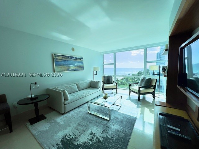 6801 Collins Ave #718 (deed 707), Miami Beach FL 33141