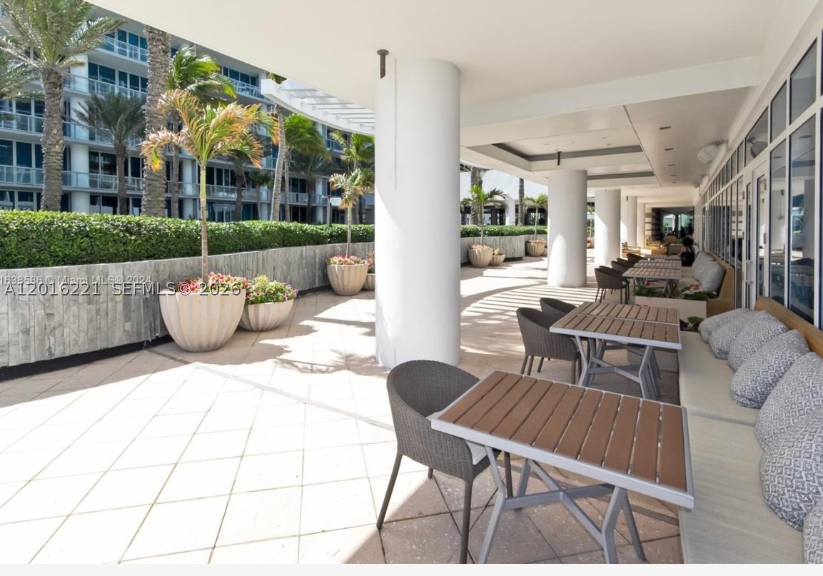 6801 Collins Ave #718 (deed 707), Miami Beach FL 33141