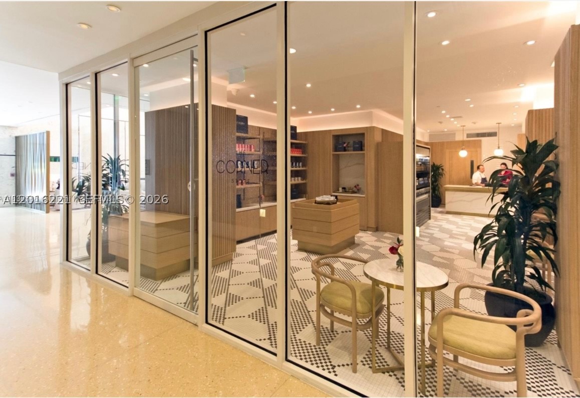 6801 Collins Ave #718 (deed 707), Miami Beach FL 33141