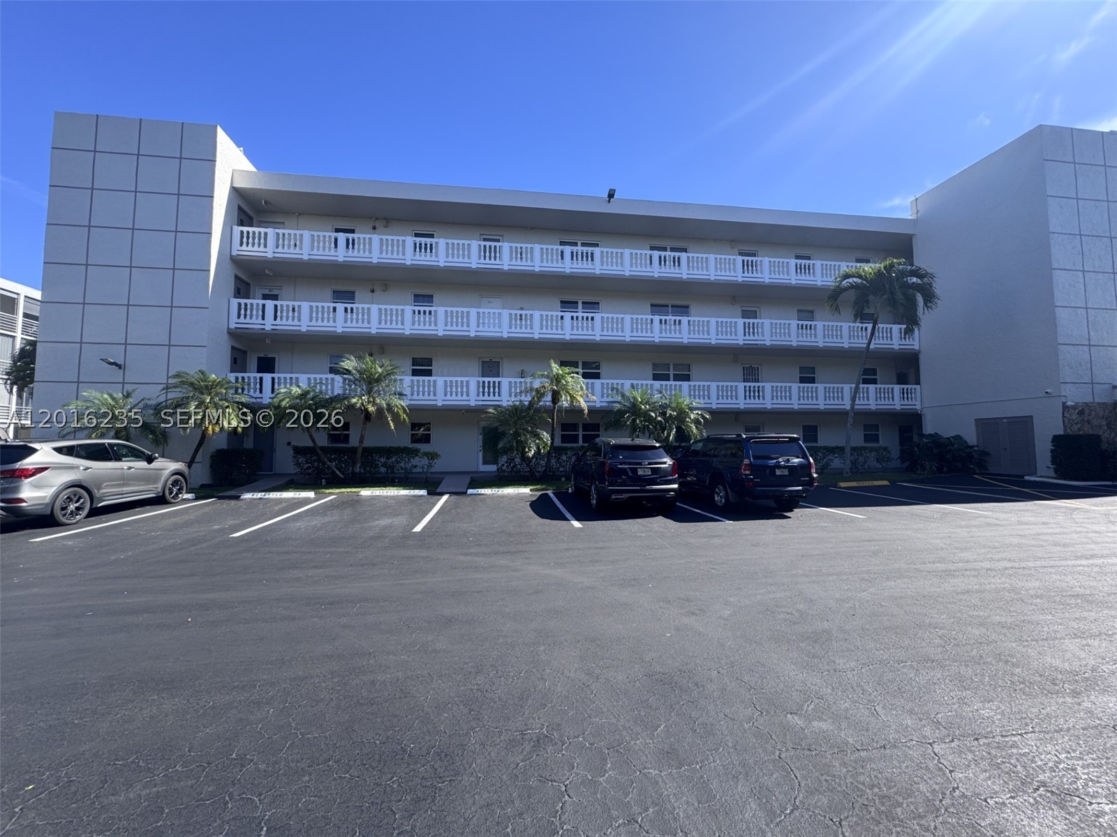 1025 SE 3rd Ave #102, Dania Beach FL 33004