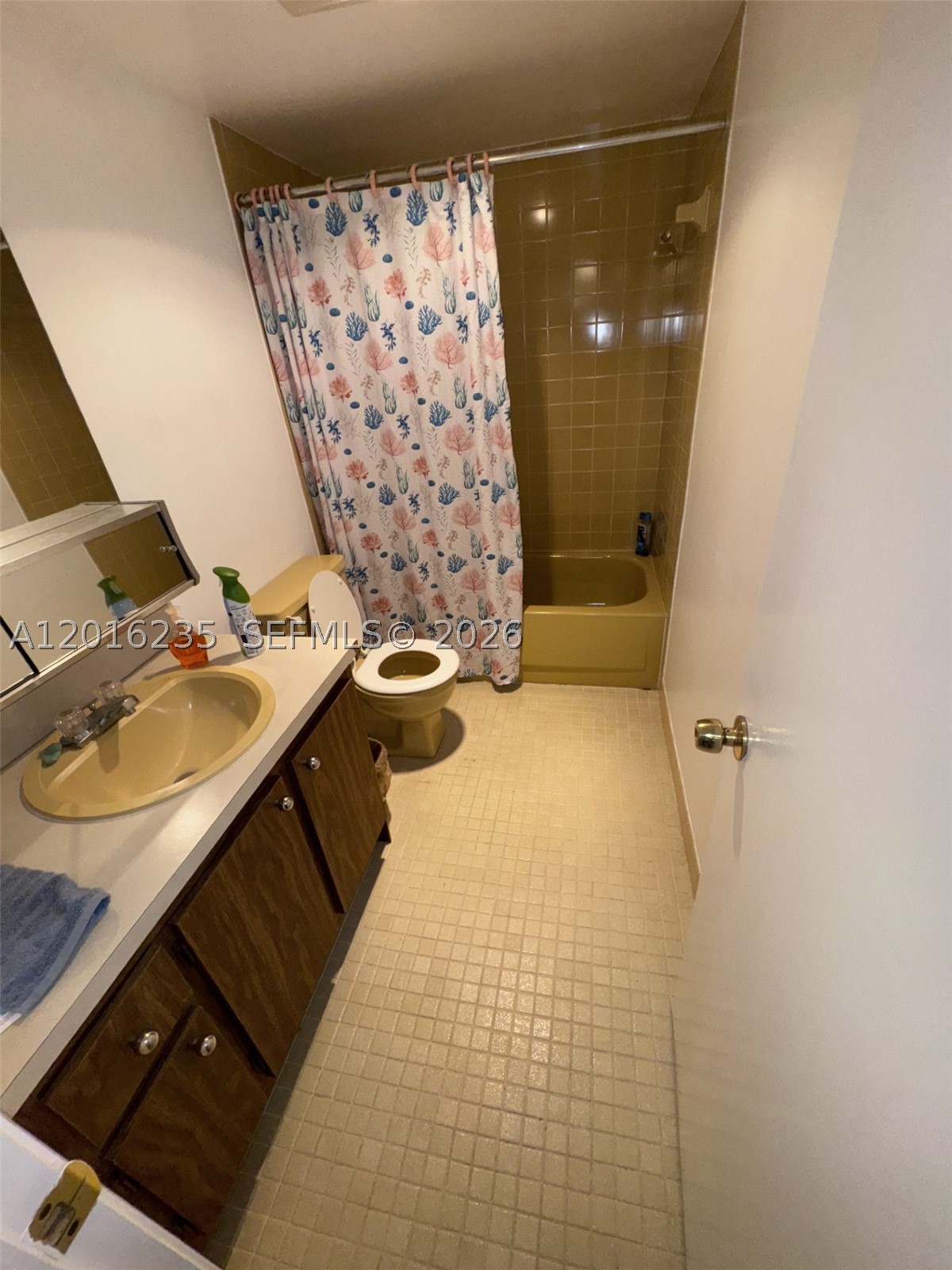 1025 SE 3rd Ave #102, Dania Beach FL 33004