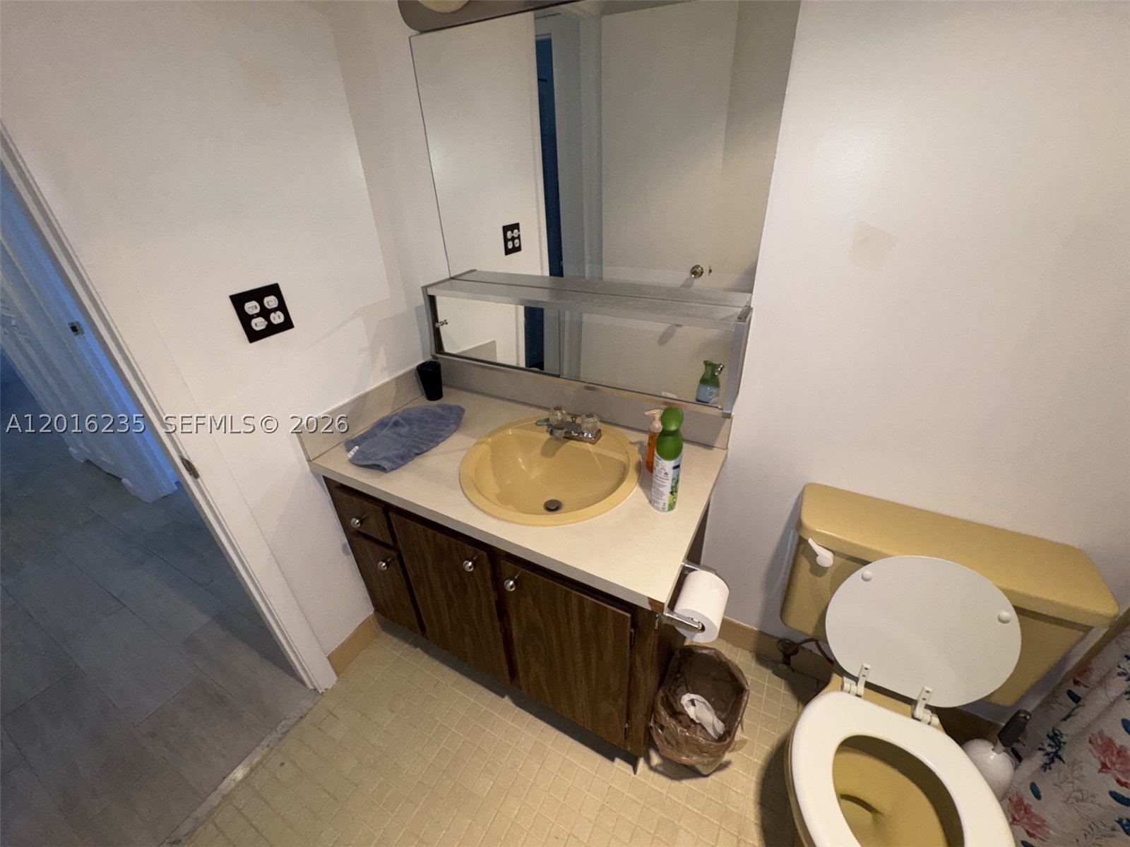 1025 SE 3rd Ave #102, Dania Beach FL 33004