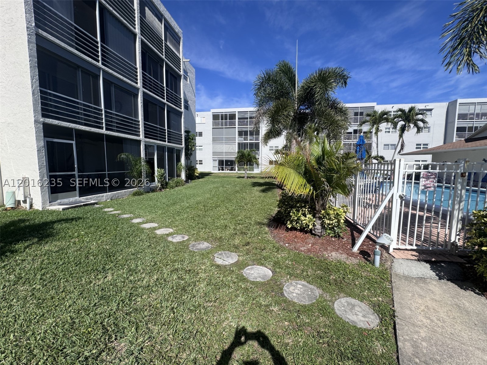 1025 SE 3rd Ave #102, Dania Beach FL 33004
