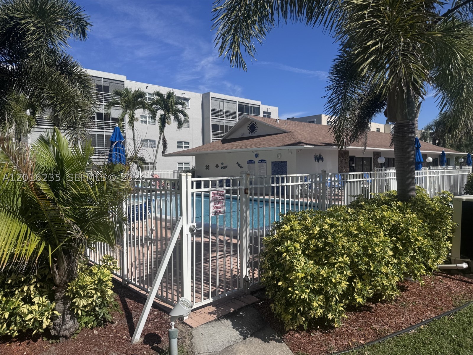 1025 SE 3rd Ave #102, Dania Beach FL 33004