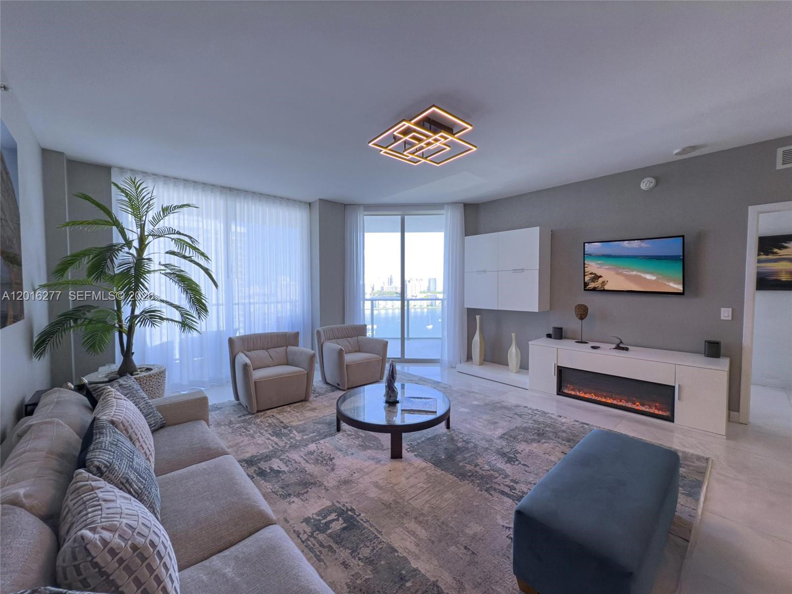 17111 Biscayne Blvd #1705, North Miami Beach FL 33160