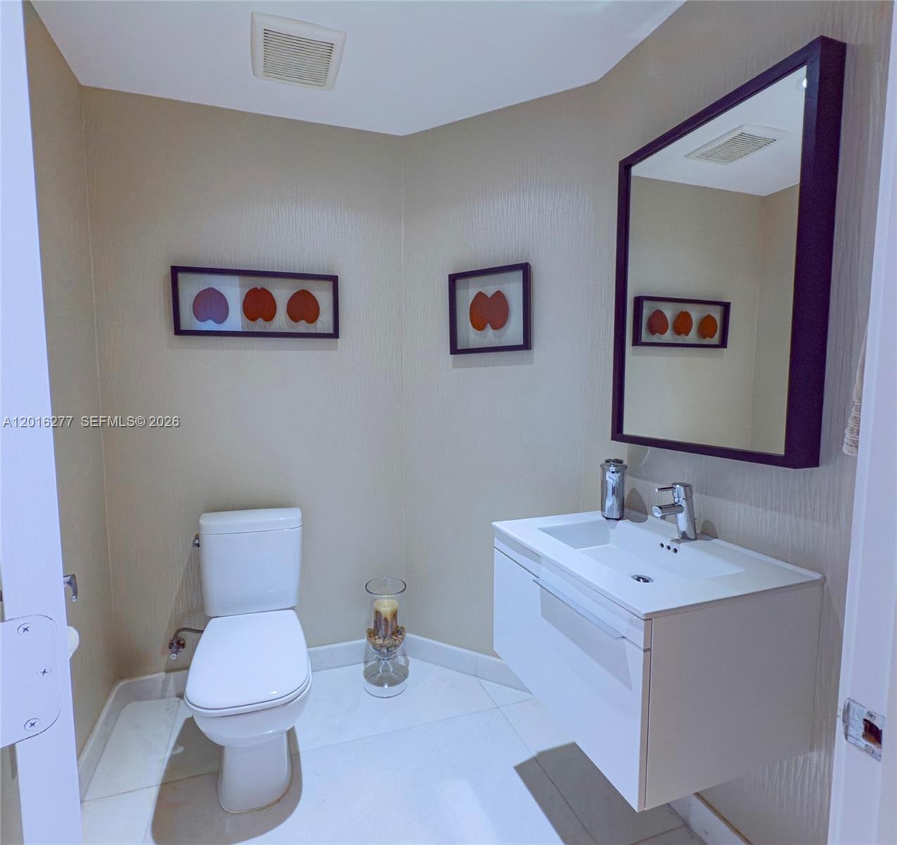 17111 Biscayne Blvd #1705, North Miami Beach FL 33160