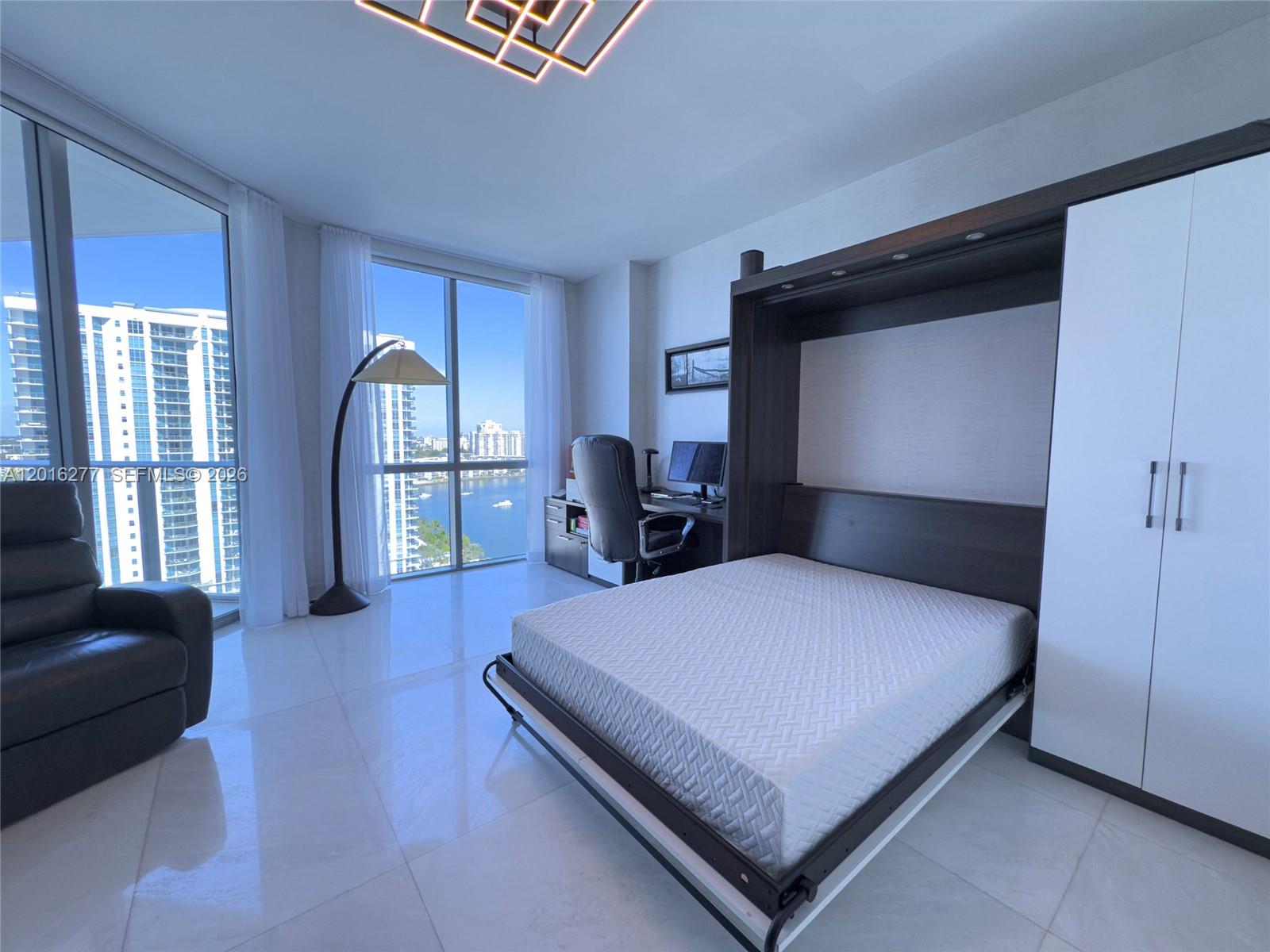 17111 Biscayne Blvd #1705, North Miami Beach FL 33160