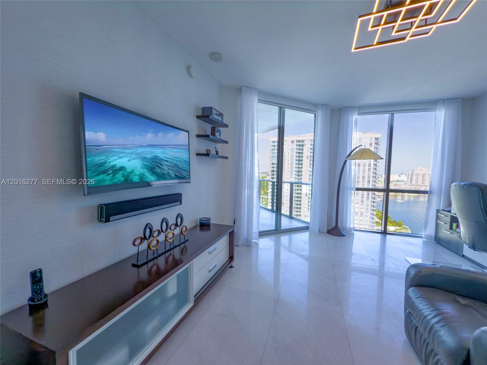 17111 Biscayne Blvd #1705, North Miami Beach FL 33160
