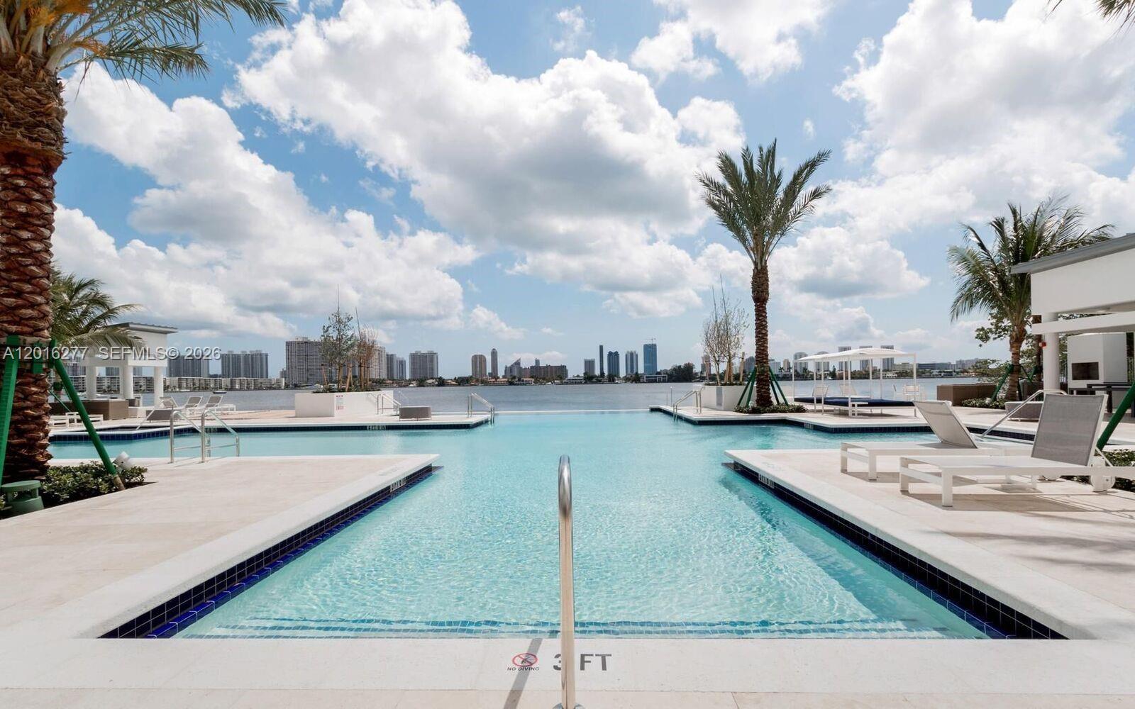 17111 Biscayne Blvd #1705, North Miami Beach FL 33160