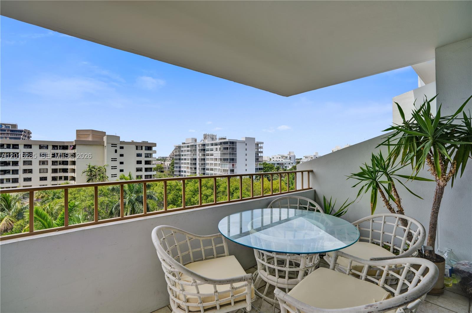 155 Ocean Lane Dr #707, Key Biscayne FL 33149