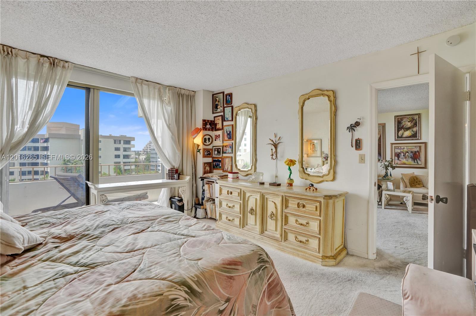 155 Ocean Lane Dr #707, Key Biscayne FL 33149