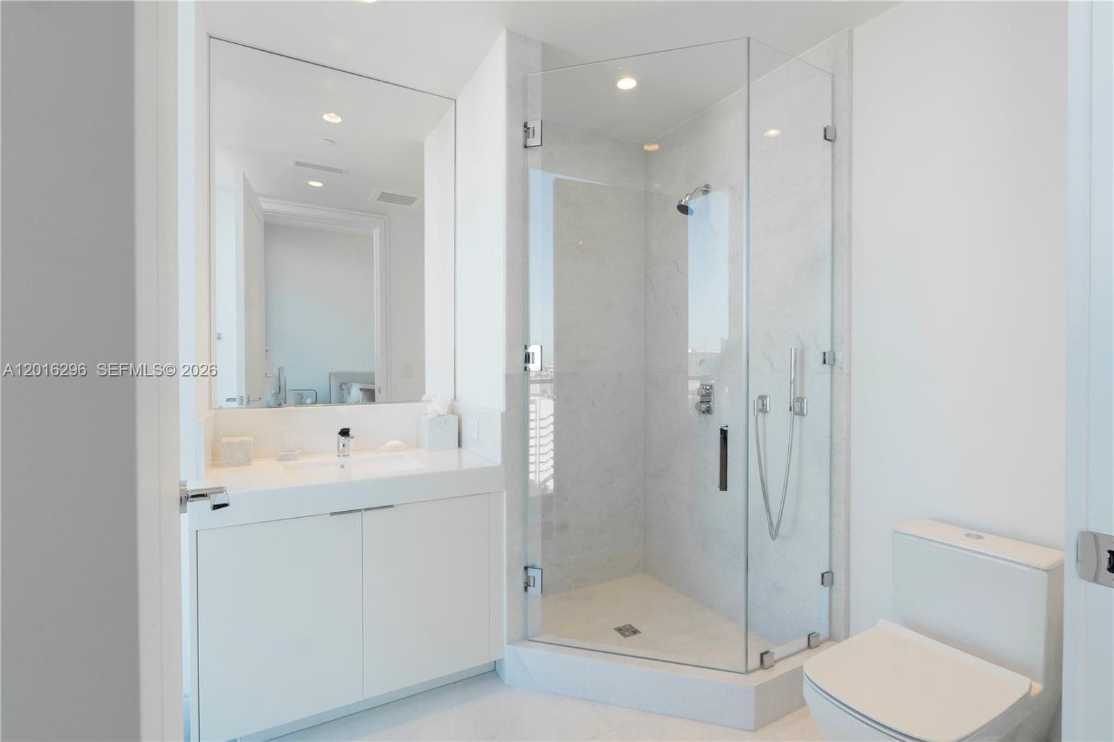 17975 Collins Ave #N-1402, Sunny Isles Beach FL 33160