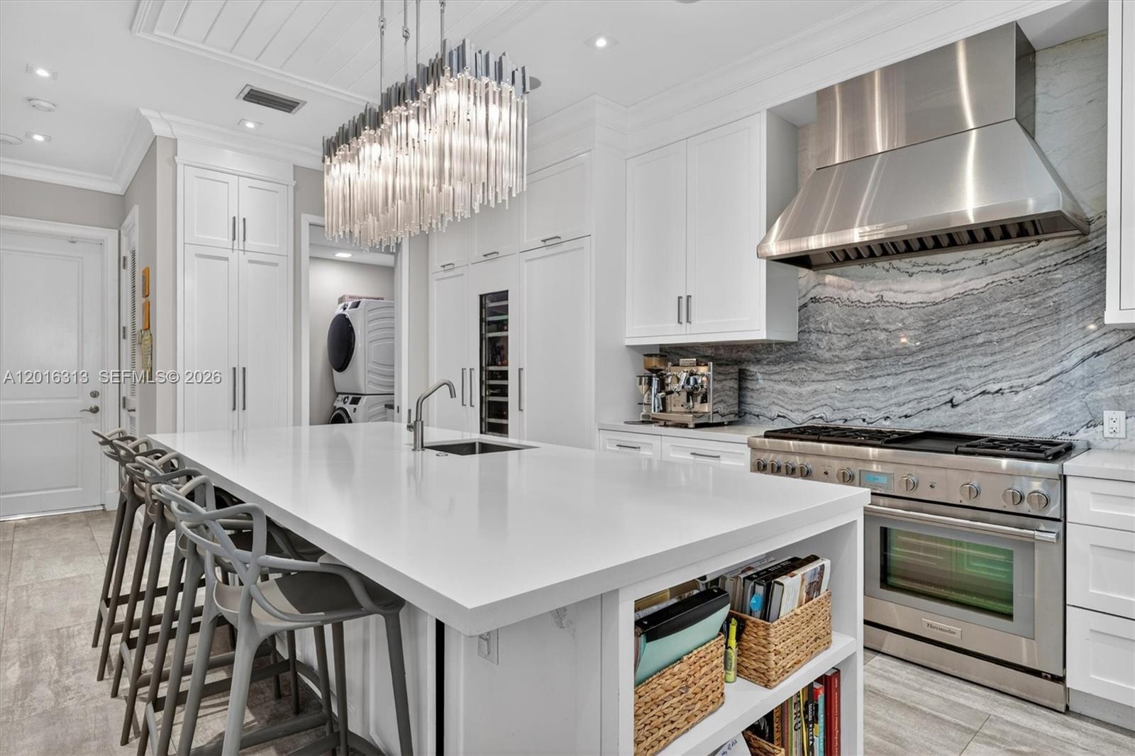 442 Amalfi Ave, Coral Gables FL 33146