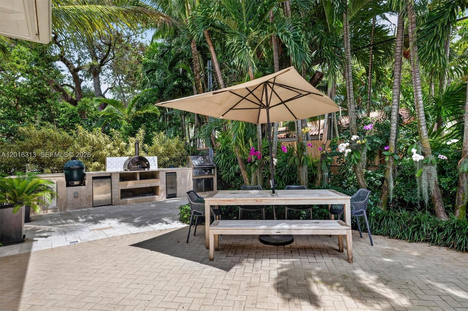 442 Amalfi Ave, Coral Gables FL 33146