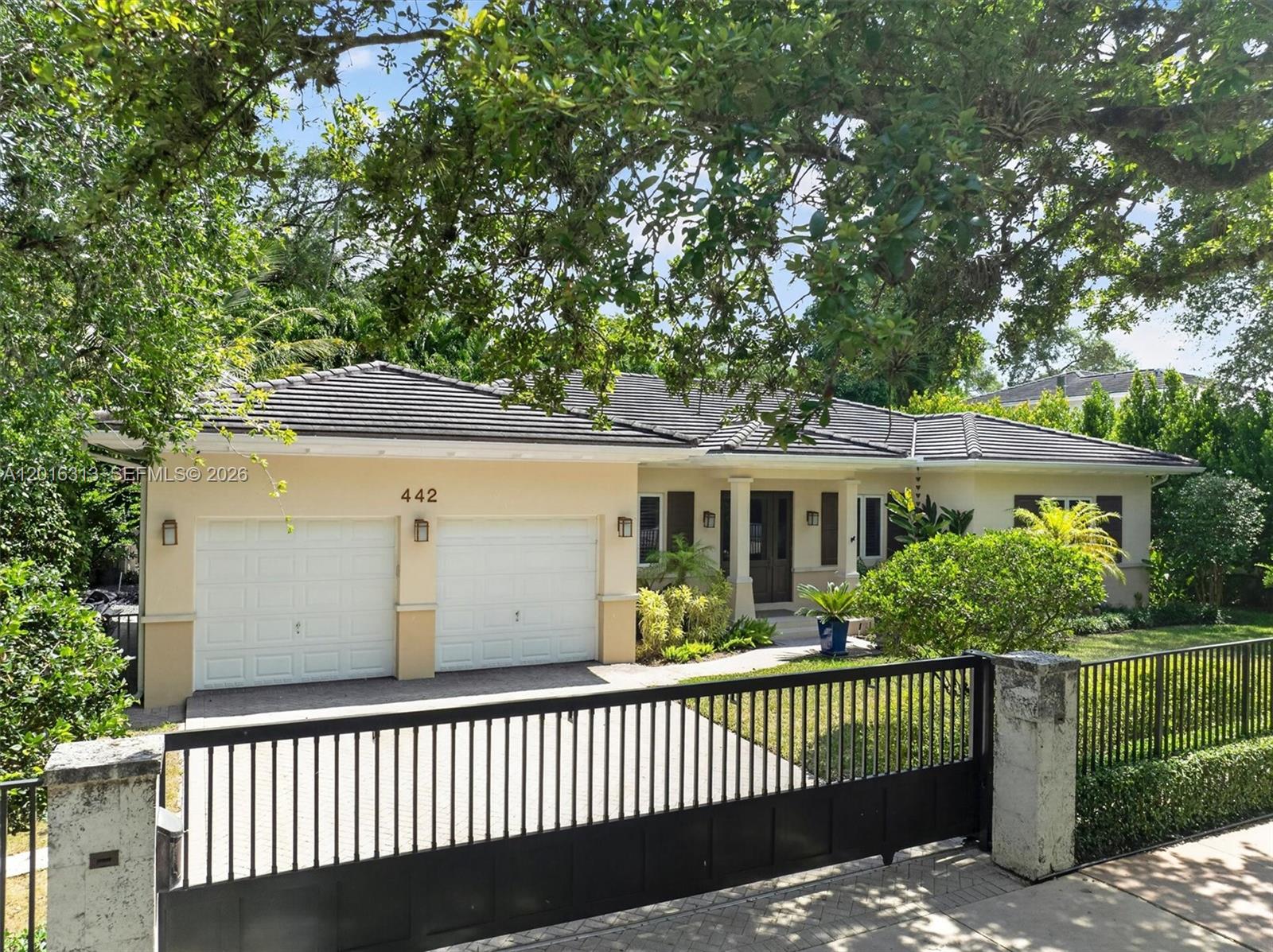 442 Amalfi Ave, Coral Gables FL 33146