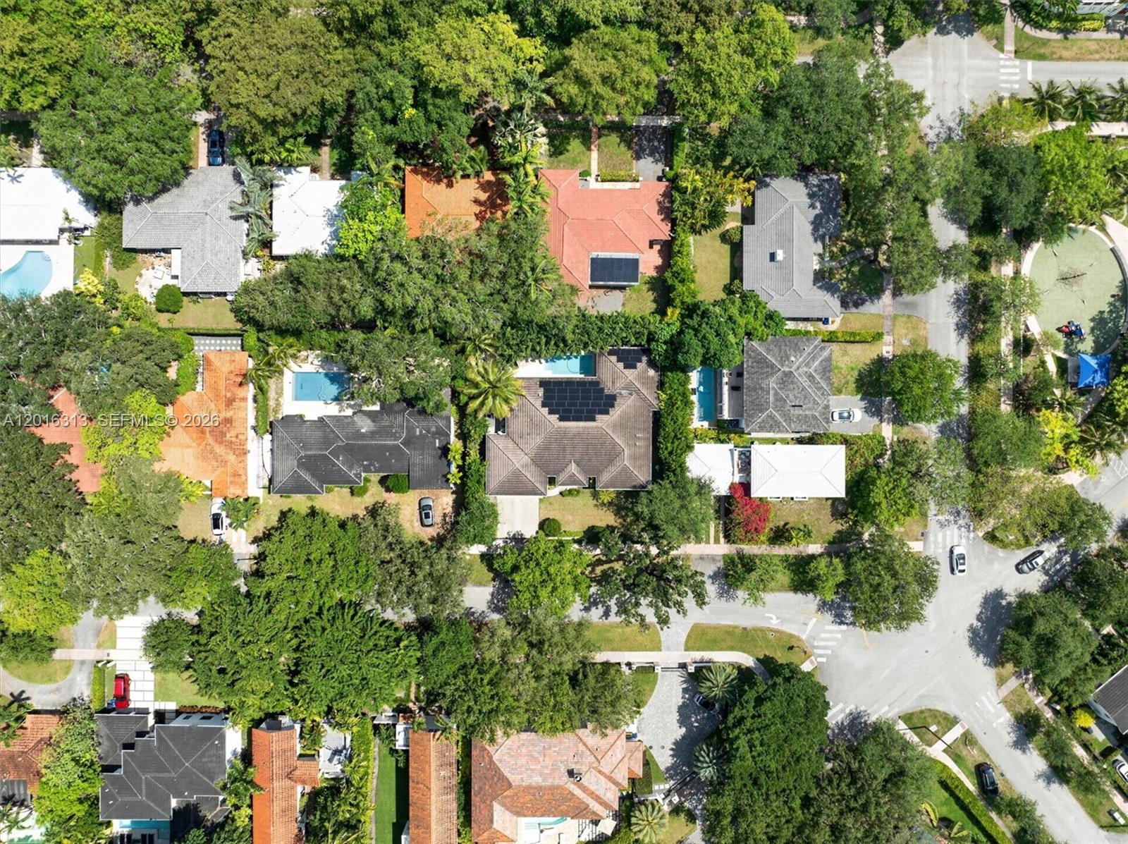 442 Amalfi Ave, Coral Gables FL 33146