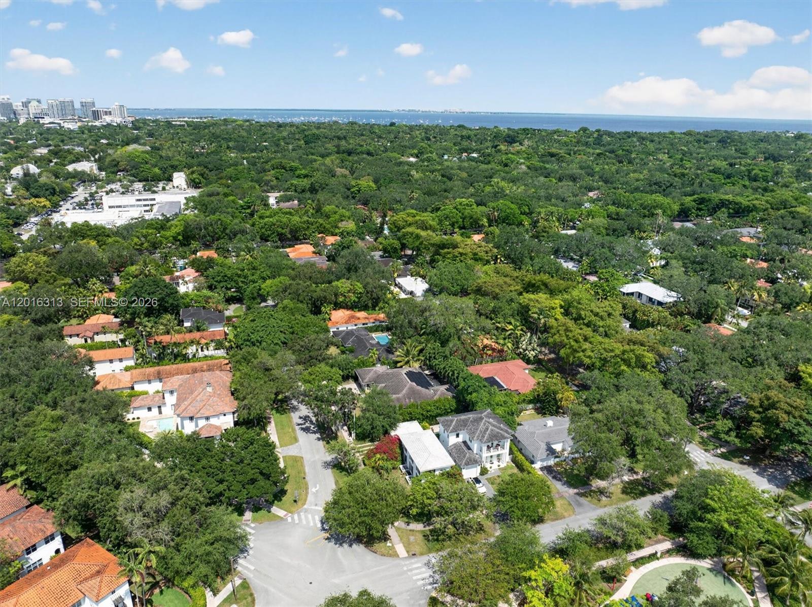 442 Amalfi Ave, Coral Gables FL 33146