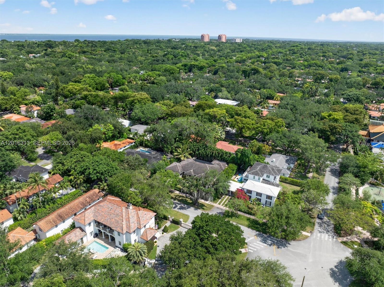 442 Amalfi Ave, Coral Gables FL 33146