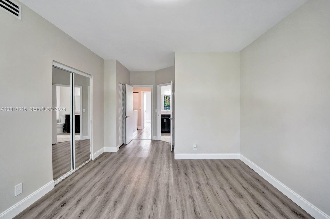 43 Simonton Cir, Weston FL 33326