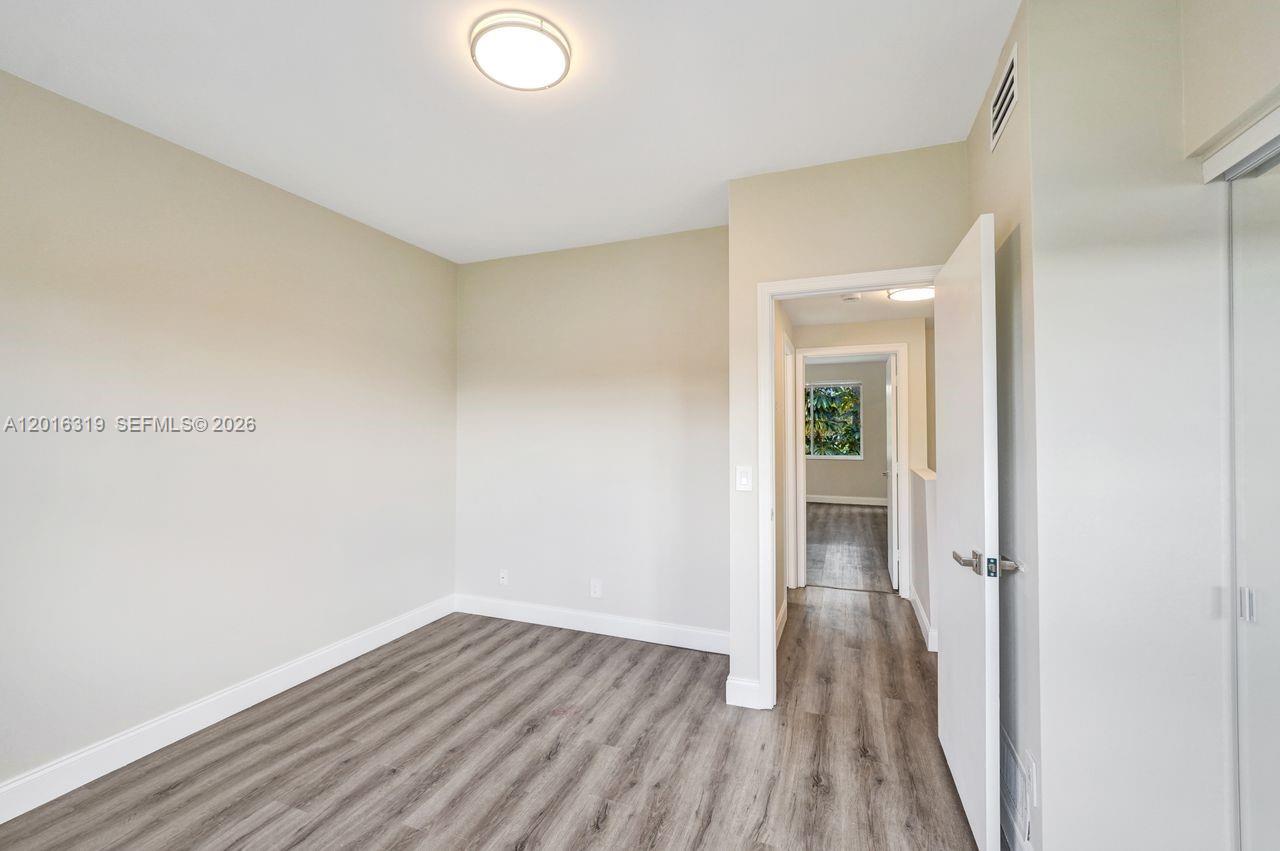 43 Simonton Cir, Weston FL 33326