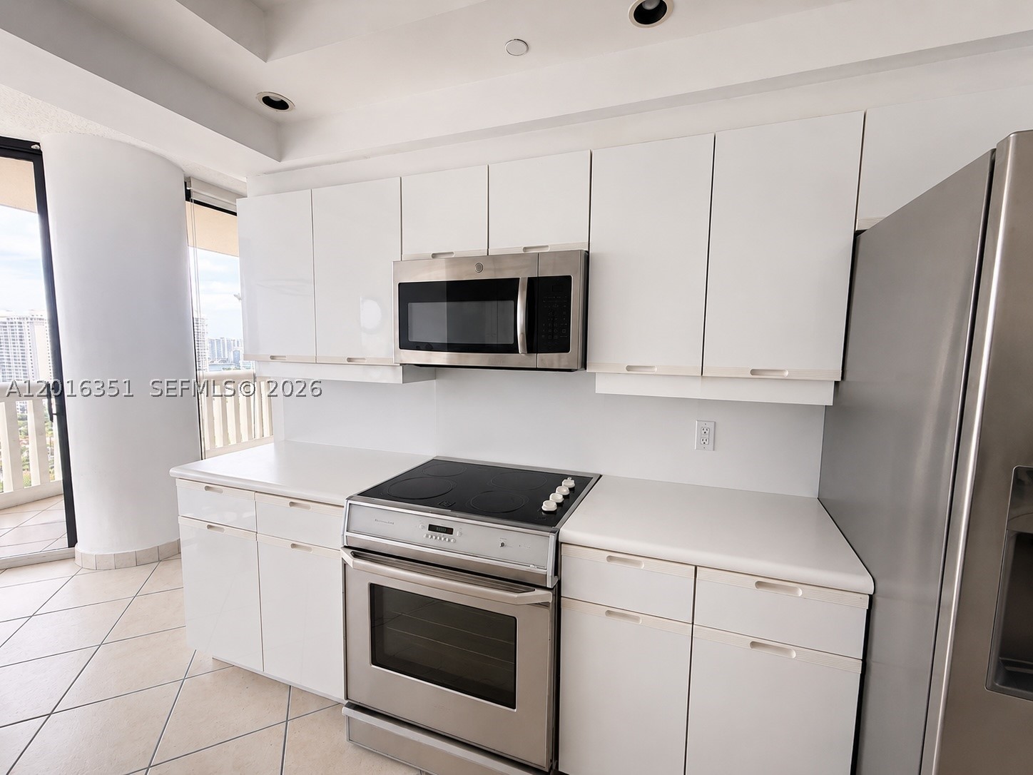 2000 Island Blvd #2710, Aventura FL 33160