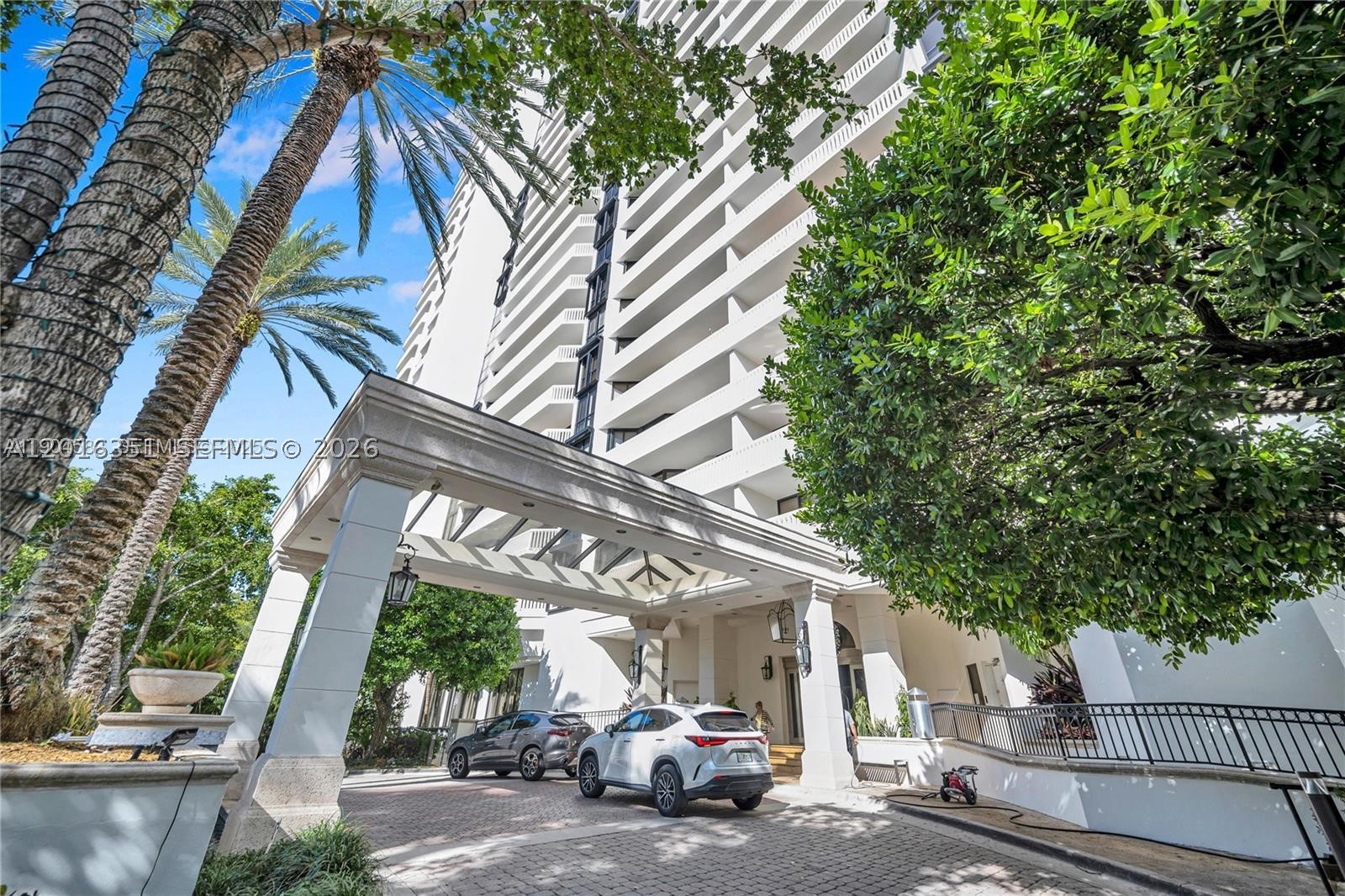 2000 Island Blvd #2710, Aventura FL 33160