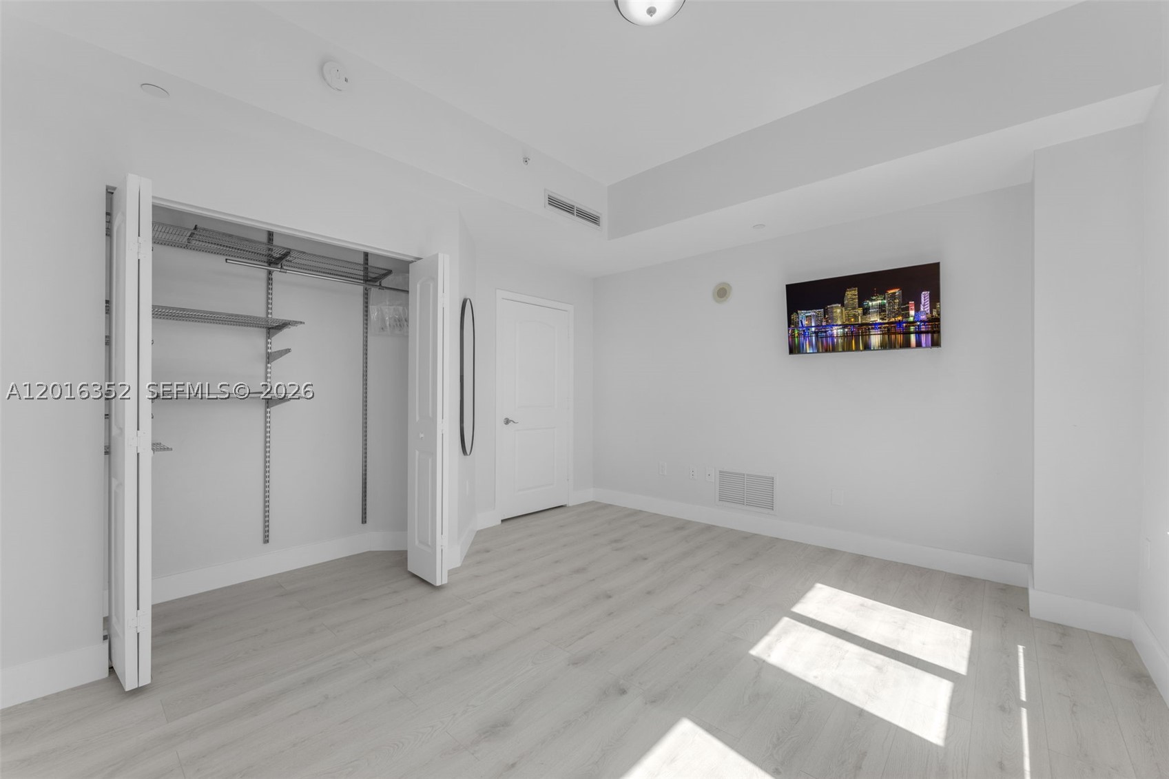 7350 SW 89th St #2202S, Miami FL 33156