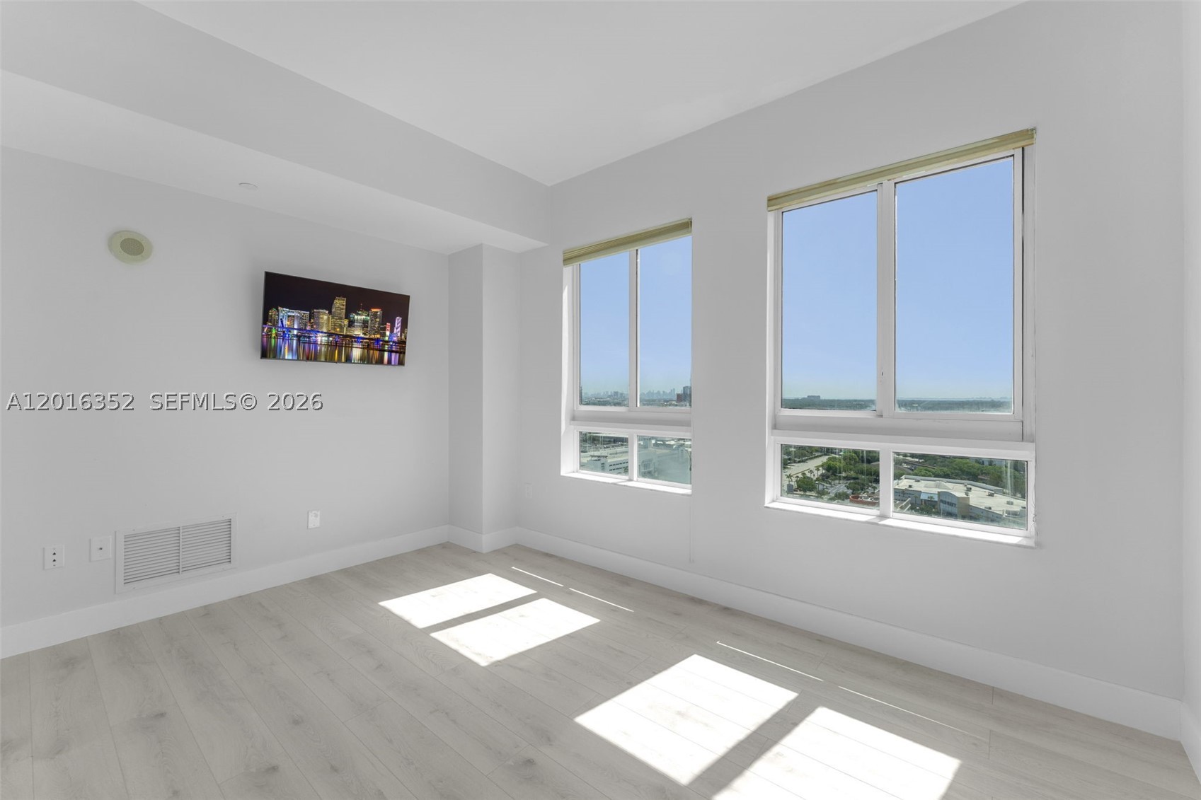 7350 SW 89th St #2202S, Miami FL 33156