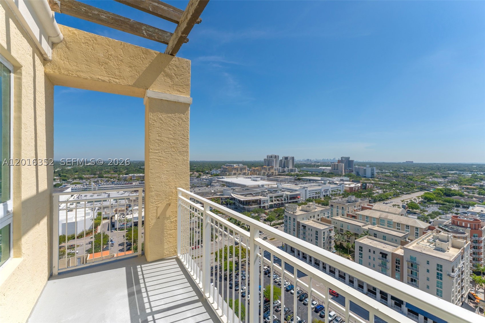 7350 SW 89th St #2202S, Miami FL 33156