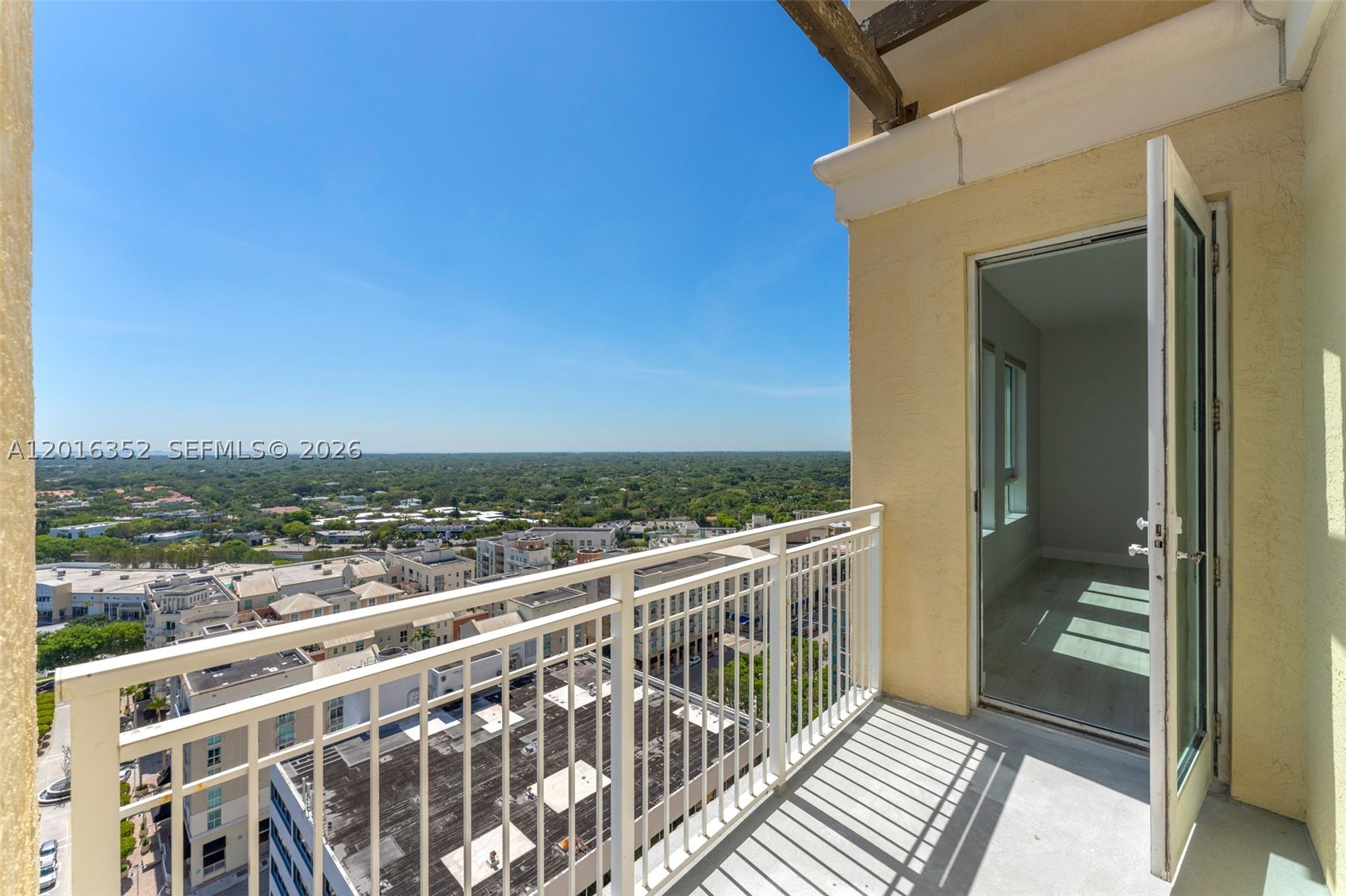 7350 SW 89th St #2202S, Miami FL 33156