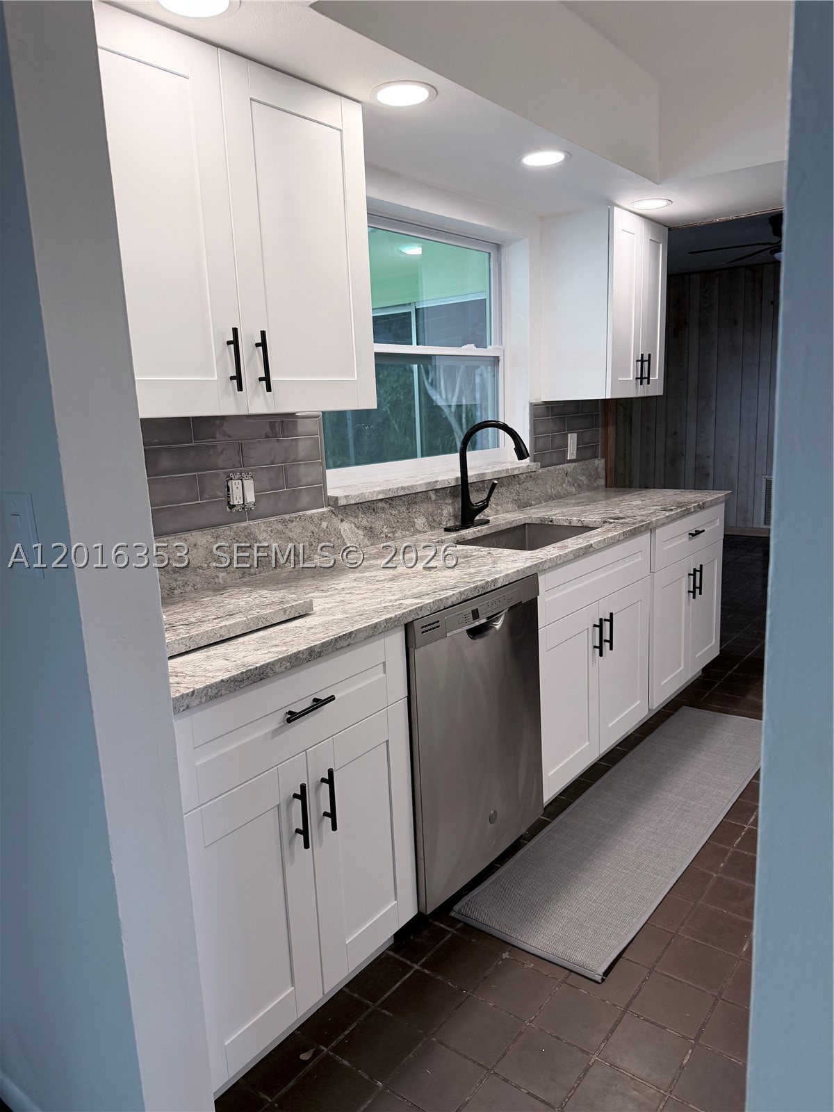 4420 NW 16th St, Lauderhill FL 33313