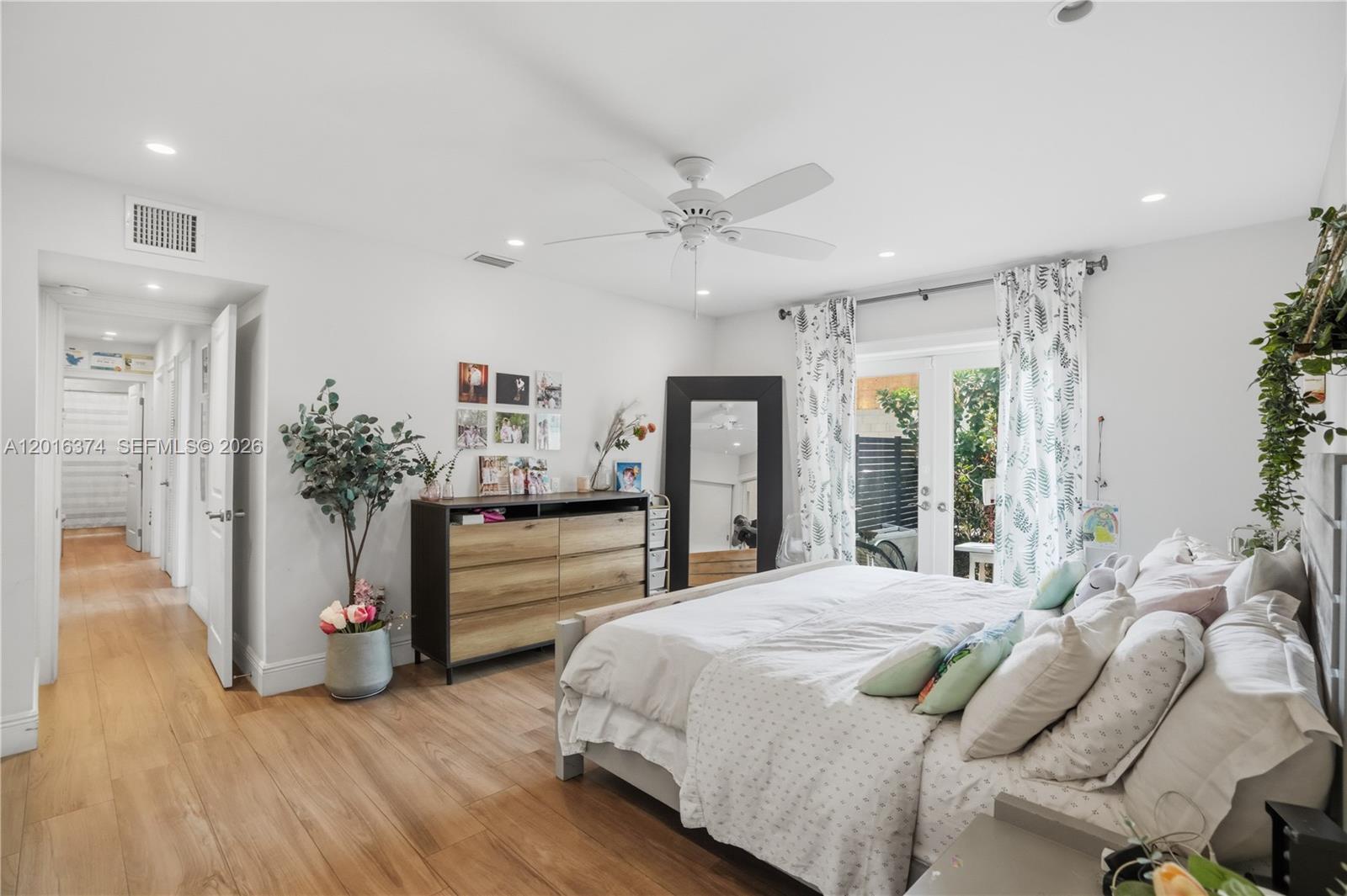 7830 SW 53rd Pl, Miami FL 33143